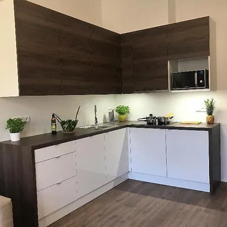 Jagellonska Aparthotel 3*