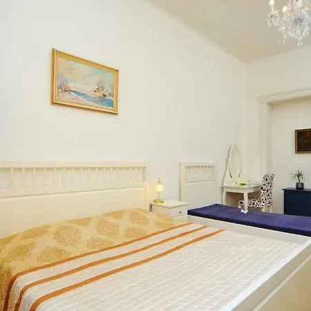 Old Town Square Hotel apartamentowy