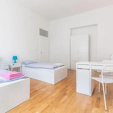 Apartamento Zizkov Tower *