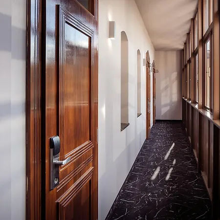 Moods Charles Bridge Hotel 4*
