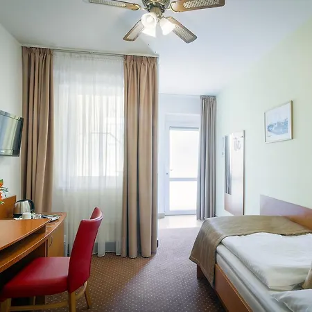 Seifert Hotell 4*