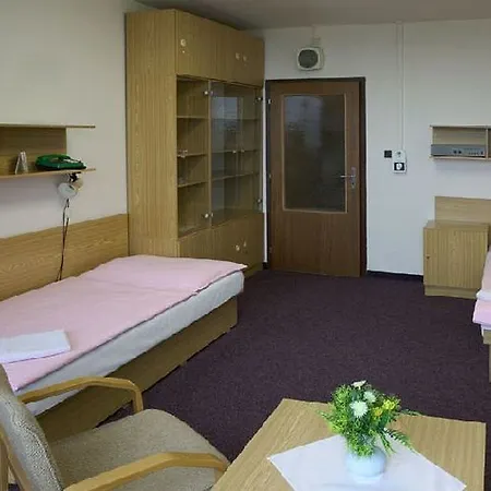 Hotel Krystal 3*