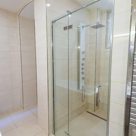 Bohemia Centre Apartment *