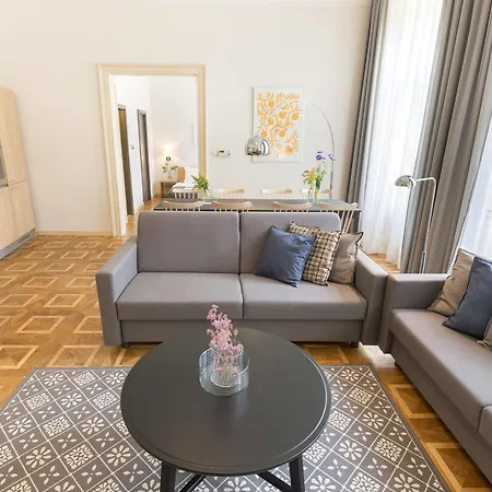 Apartment Bohemia Centre *