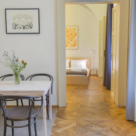 Bohemia Centre Apartment *