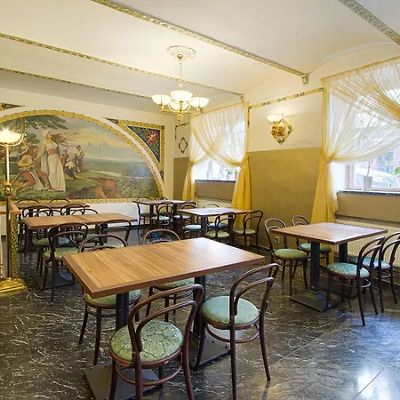 Hotell Taurus Prag