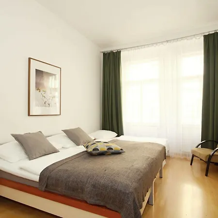 Theatre Apartamento Praga