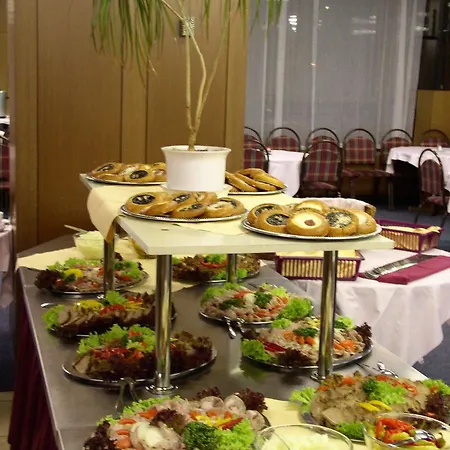 Hotel Krystal 3*