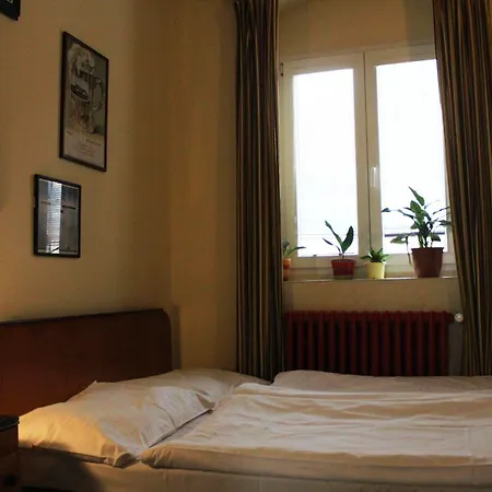 Marabou Hostel Praga