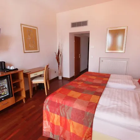 Hotel Ametyst 4*