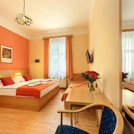 Golden Garni Prag