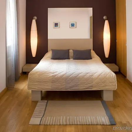 Mamaison Belgická 4*
