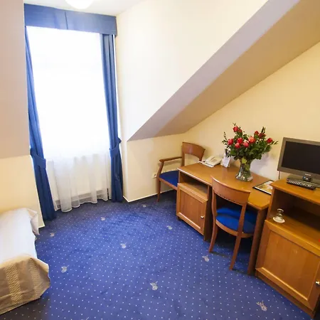 Modra Ruze 4* Praha