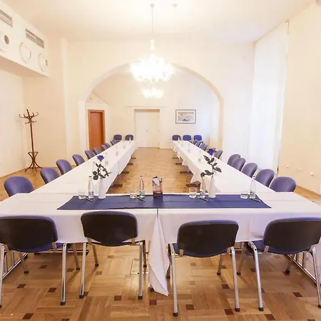 Modra Ruze Praha