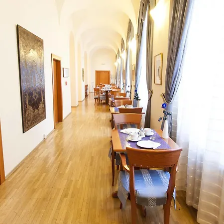 Modra Ruze Aparthotel Praha