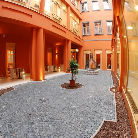 Ea Embassy Hotel 4*