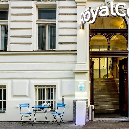 Hotell Royal Court 3*