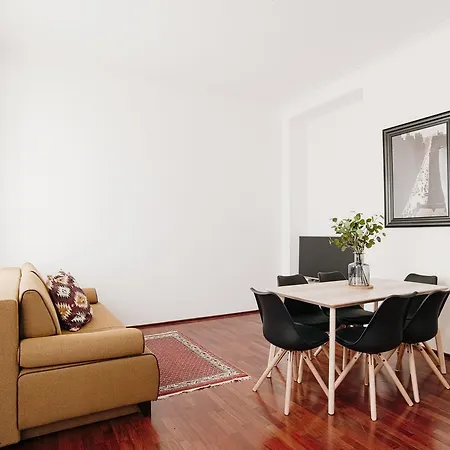 Gesse Kollarova Apartment *