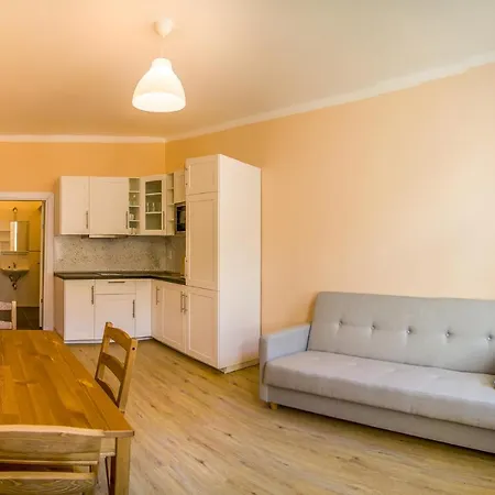Churchill Aparthotel 4*