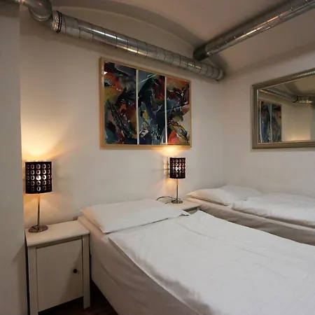 Marabou Hostel Praga