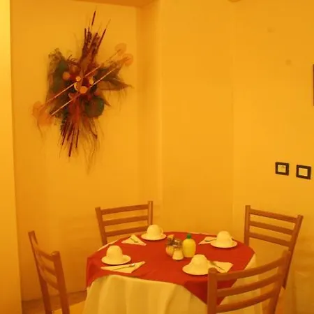 Hotel La Madeleine 3*