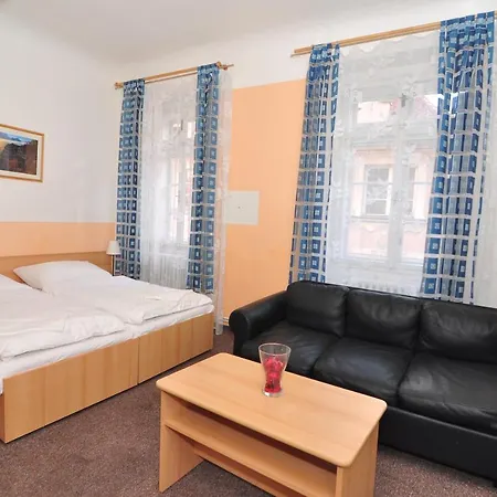 Ritchie's & Hostel