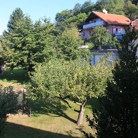 Holiday home Conifer Idyllicprague *