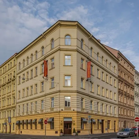 Hotel Centre Plaza 3*