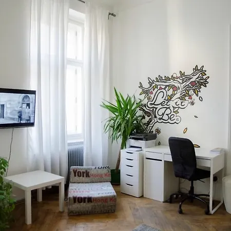 The Republic Garden Hostel Prague