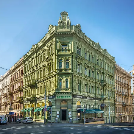 Deminka Palace 4*