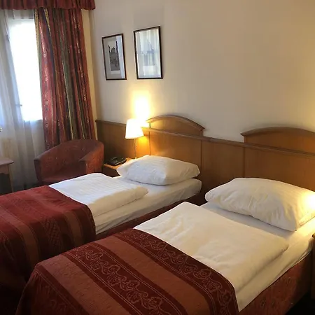 Hotell Kavalir 3*