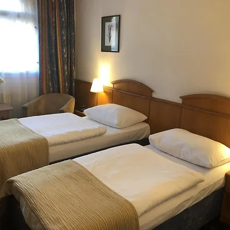 Kavalir 3* Prag