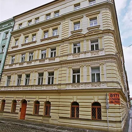 Apartamento Theatre *