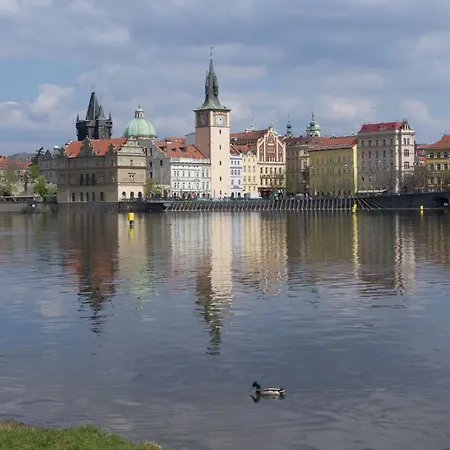 Apartments In Mala Strana - 10 Minutes From Charles Bridge *