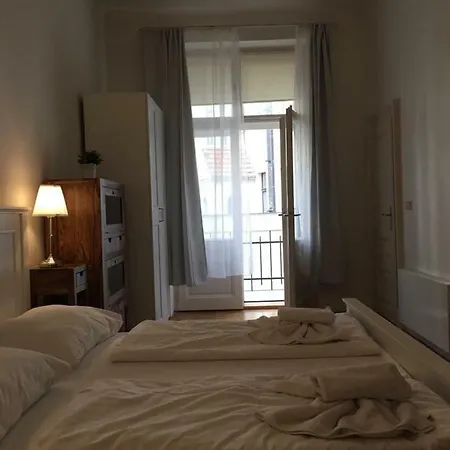 Dusni 2 Old Town Apartment *
