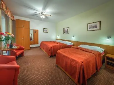 Seifert Hotell 4*