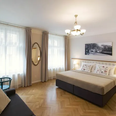 Seno6 Prague
