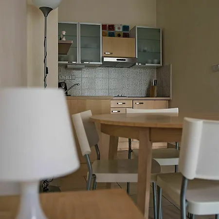 Modern And Cozy Close To Center Apartamento