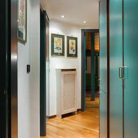 Jecna Aparthotel 4*