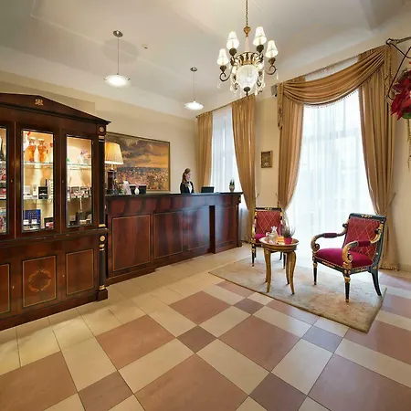 Ea Embassy Hotel