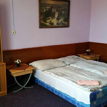 Rohoznik 3* Prague