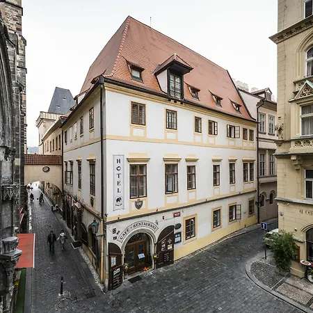 Otel Cerny Slon 4*