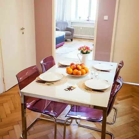 Apartment Lovely In Center Prague