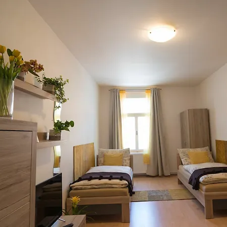 2 Bedroom Close To Castle