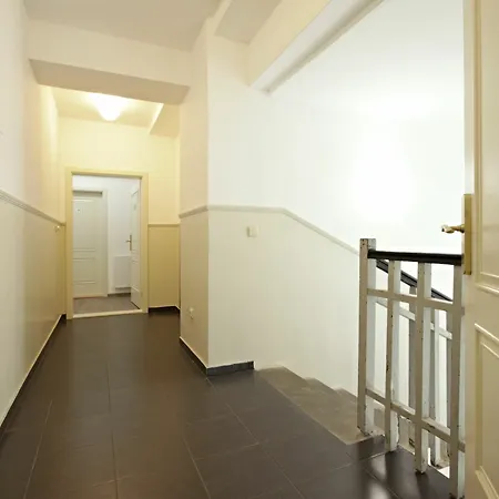 Alveo 4* Prague