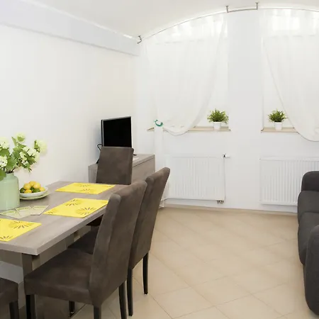 Limes Aparthotel 4*