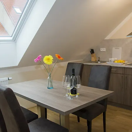 Limes Aparthotel 4*
