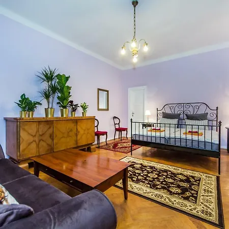 Nostalgia Apartment