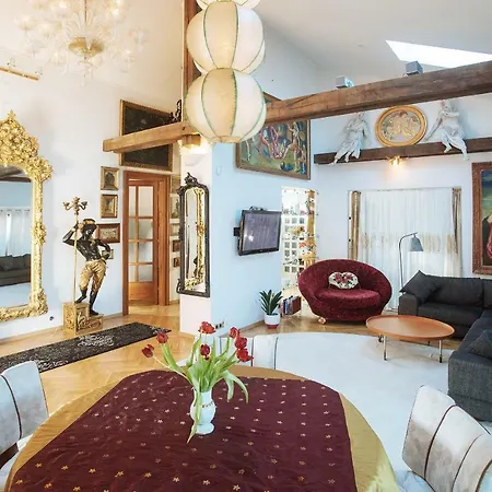 Unique Luxury Loft With Terrace In Old Town 公寓 *