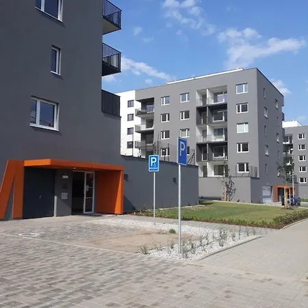 Exclusive Kolbenova Next To Subway Apartment Prague